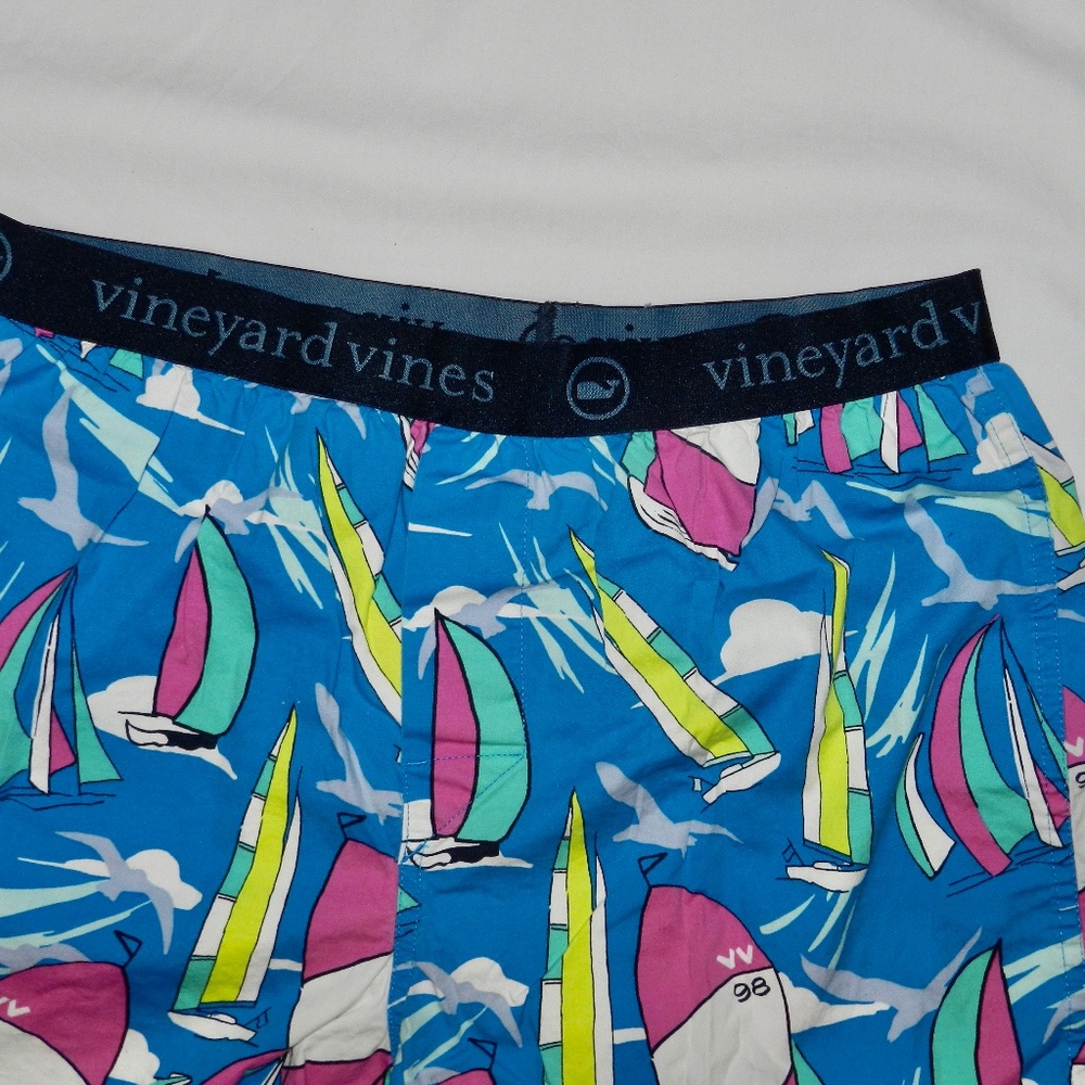 Vineyard Vines Boxer Shorts Mens S EUC - Picture 2 of 4